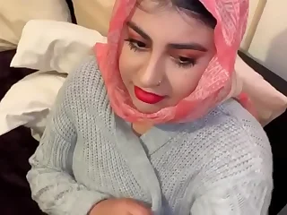 Arabian beauty doing blowjob...